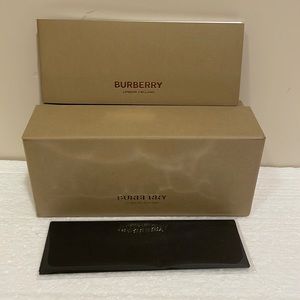 NEW Burberry Sunglasses Box with clean cloth